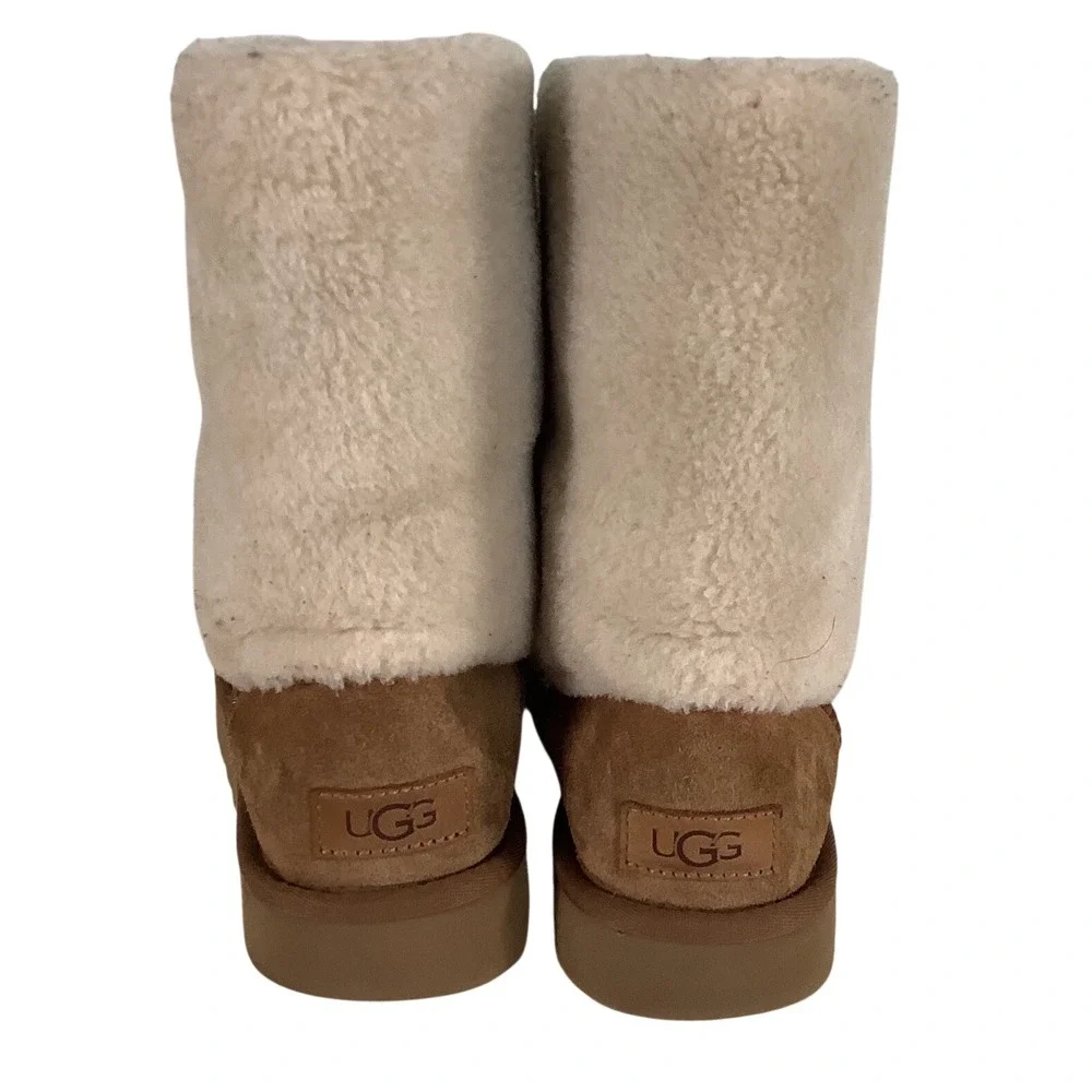 UGG Classic Short Dual Face Shearling Boots Chestnut Suede 1110476 Women 9